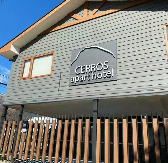 Cerros Apart