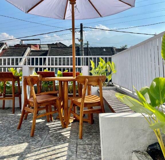 Elbanna Family Home Syariah 5br