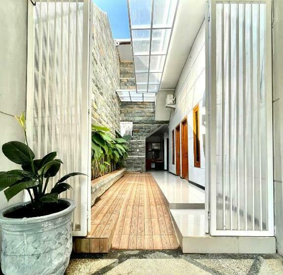 Elbanna Family Home Syariah 5br