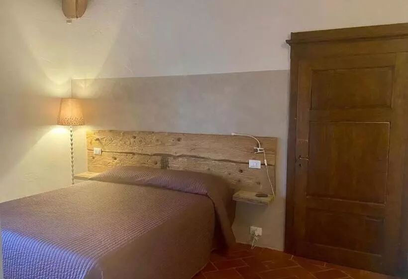 ホテル Agriturismo Podere Casella