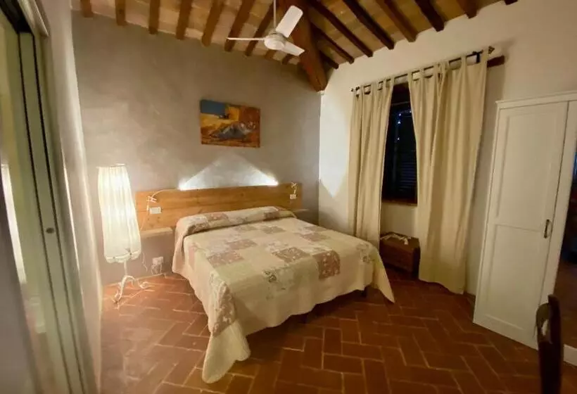 ホテル Agriturismo Podere Casella