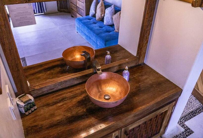 Отель Bajito Bay