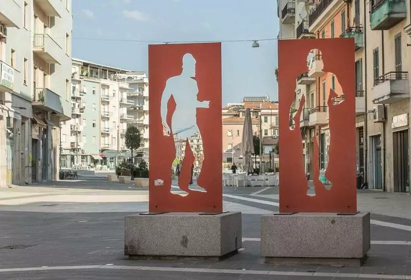 پانسیون Le Affacciate Bruzie Home 2 Guest House