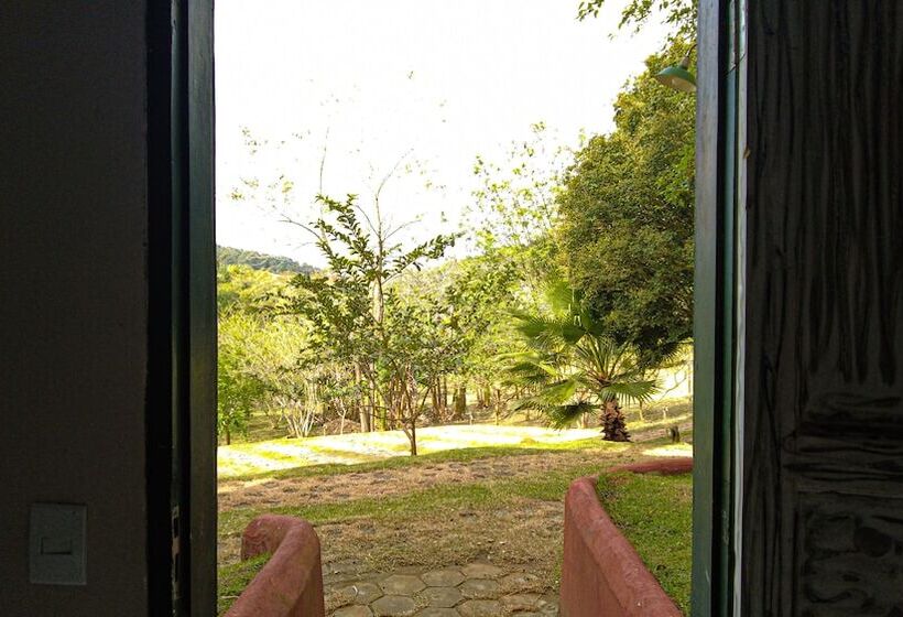 ペンション Pousada Vale Dos Jacus