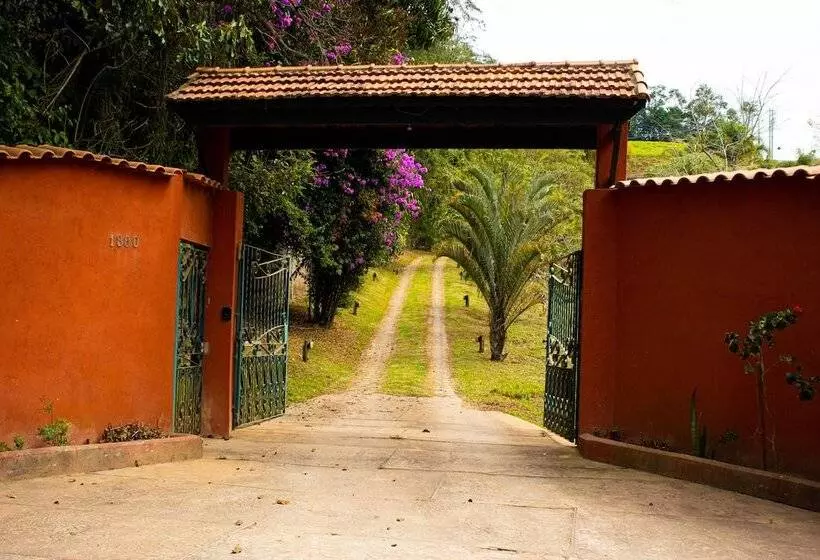 Majatalo Pousada Vale Dos Jacus