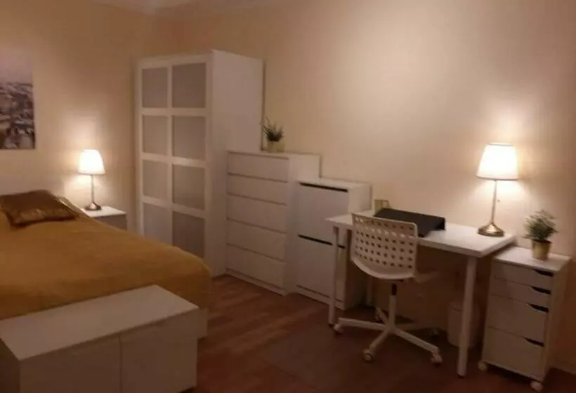 Schöne Ferienwohnung Mit Balkon Und Garten