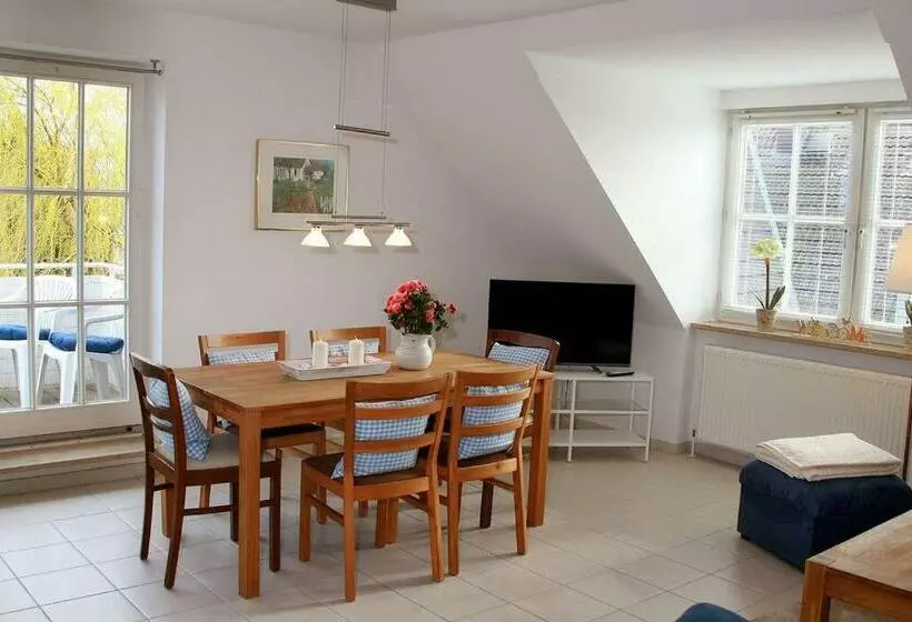 Schöne Ferienwohnung Im Ostseebad Boltenhagen