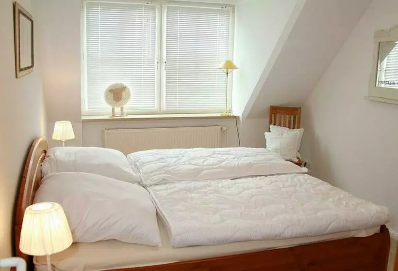 Schöne Ferienwohnung Im Ostseebad Boltenhagen