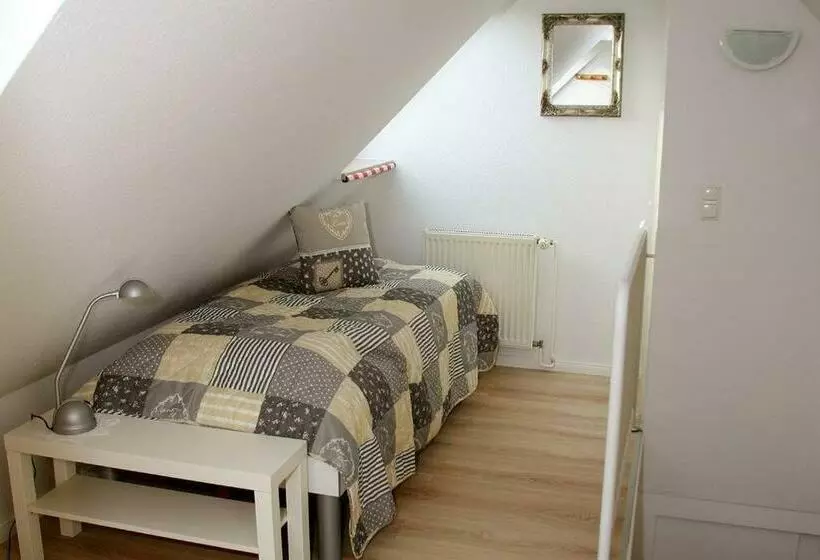 Schöne Ferienwohnung Im Ostseebad Boltenhagen