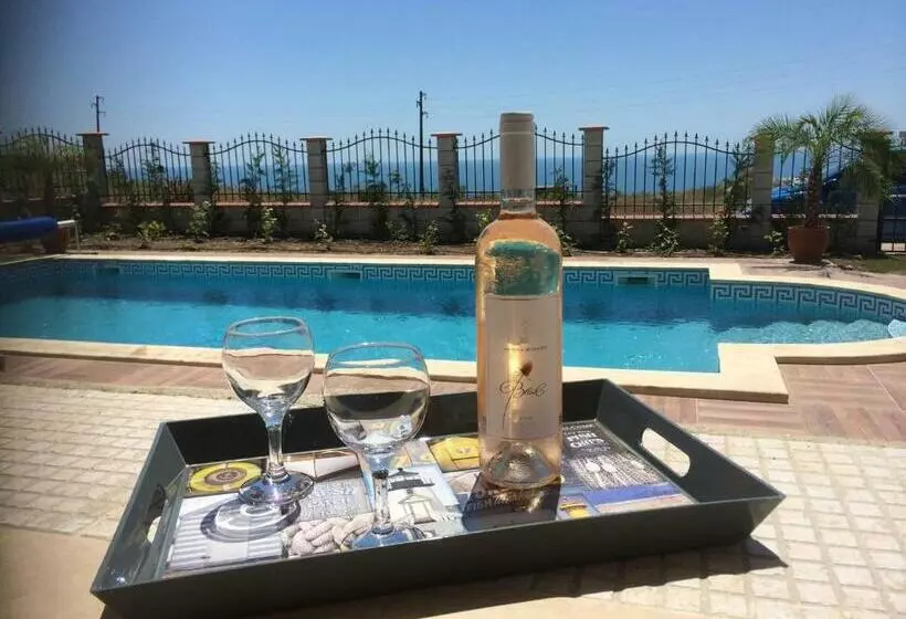 Villa Bellerose