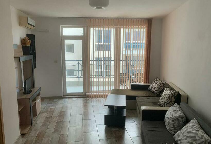 комплекс “одисей” несебър