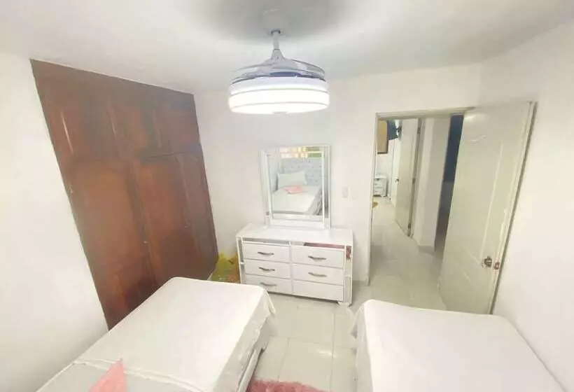 9dr 3 Bedroom Apartment Near Monumental Area