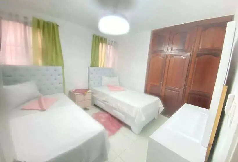 9dr 3 Bedroom Apartment Near Monumental Area