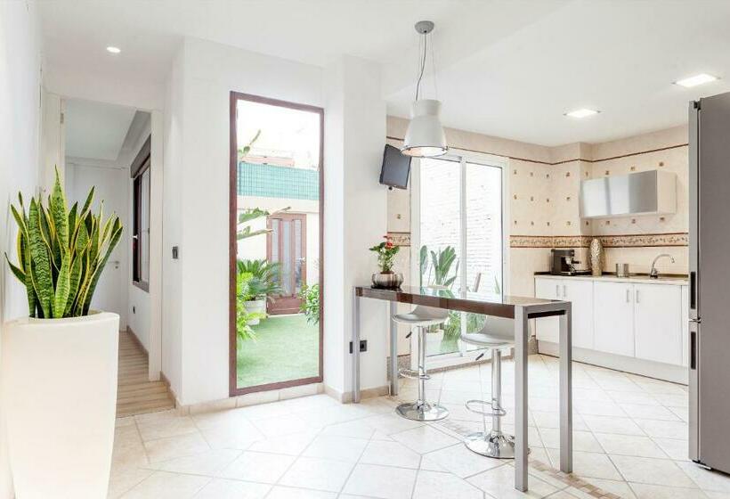 Casa Espectacular De Diseño Con Jardin Interior