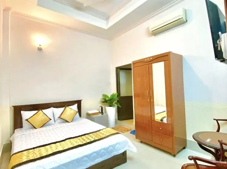 Nama Hotel   Ninh Kieu Center