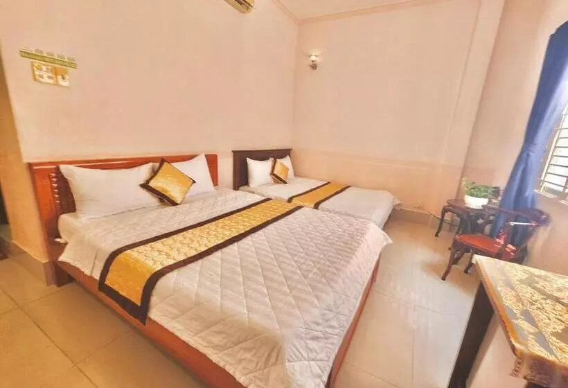 Nama Hotel   Ninh Kieu Center