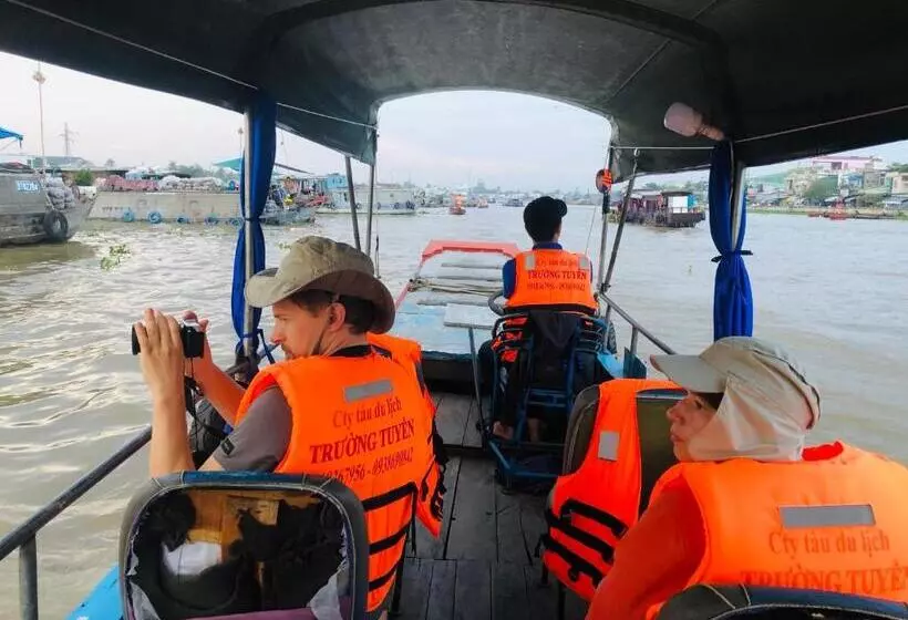 Nama Hotel   Ninh Kieu Center