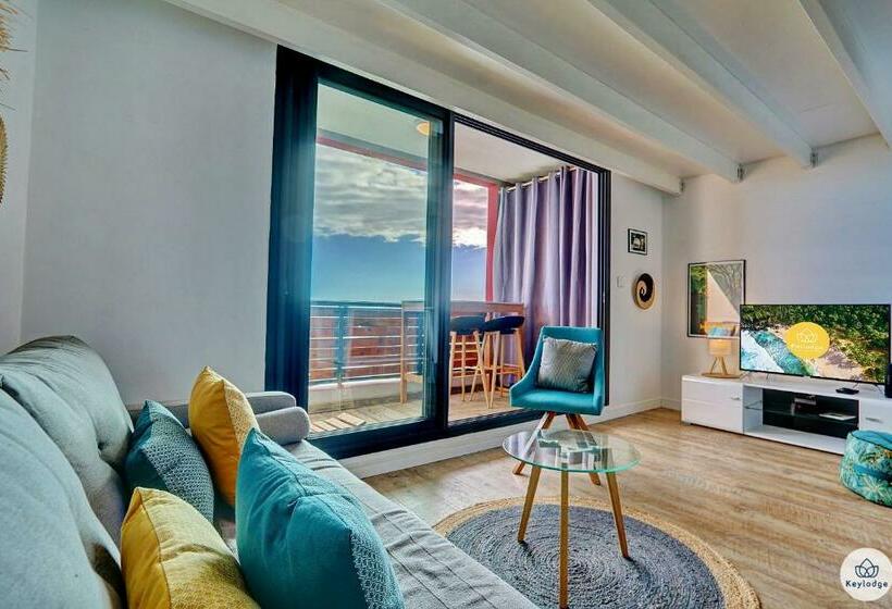 Cœur Soleil  Vue Mer Dégagée   T3   50m2   Les Avirons