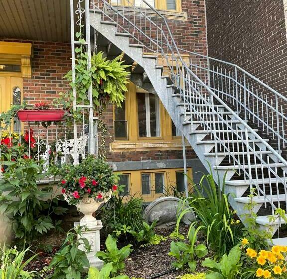 Le Saint Denis Jarry