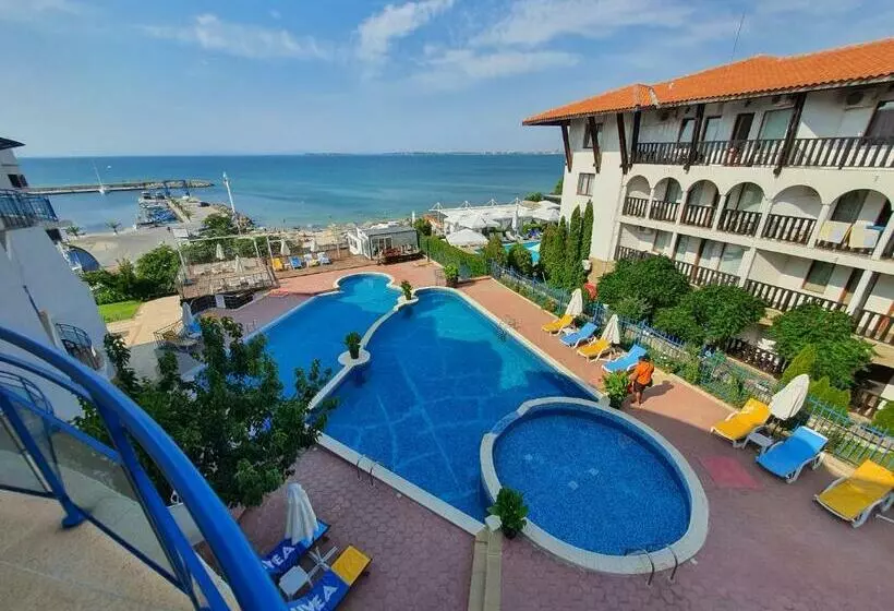 Sveti Vlas Marina Beach Apartment   Vega Village