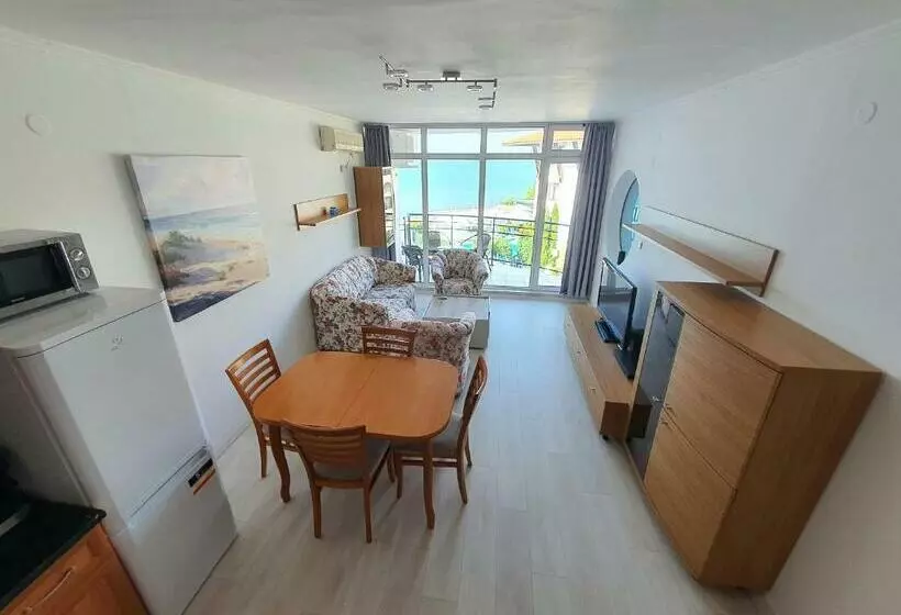 Sveti Vlas Marina Beach Apartment   Vega Village