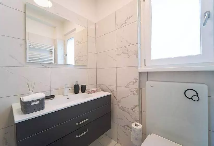 Swiss Blue Residence. Apartment Lake Paradise