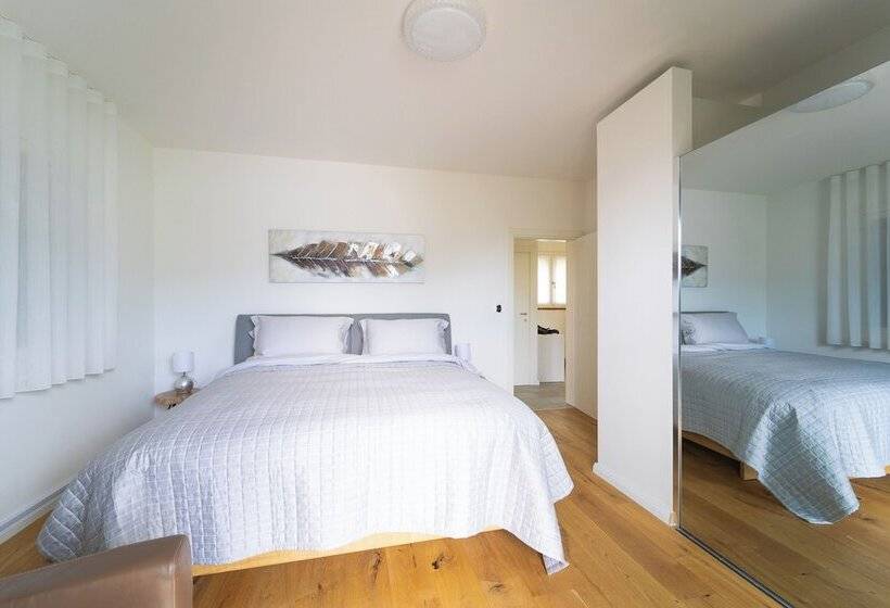 Swiss Blue Residence. Apartment Lake Paradise