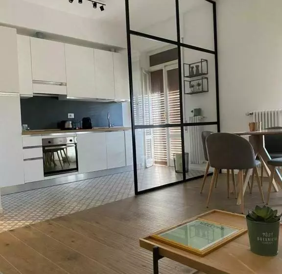 Verde Salvia Home   Free Park