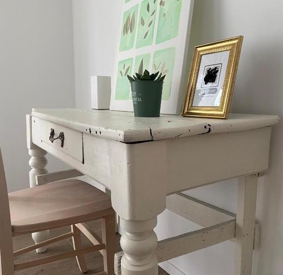 Verde Salvia Home   Free Park