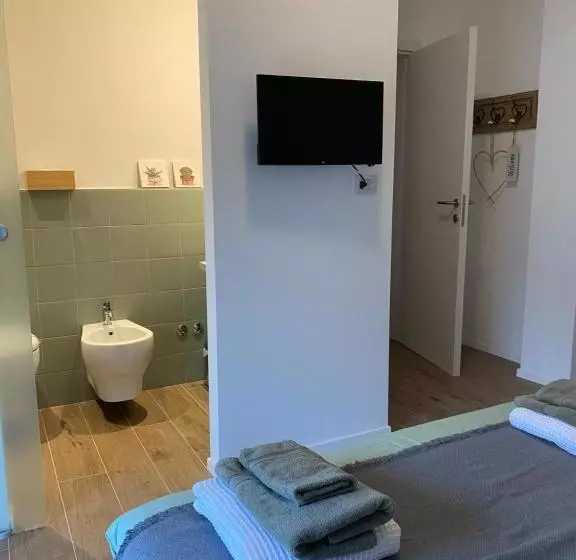 Verde Salvia Home   Free Park