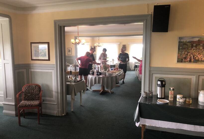 Vandrarhem Gärdebygården