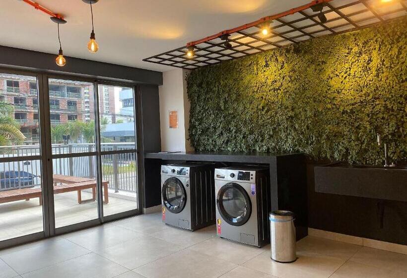 Bela Hospedagem   Design E Conforto No Box 150