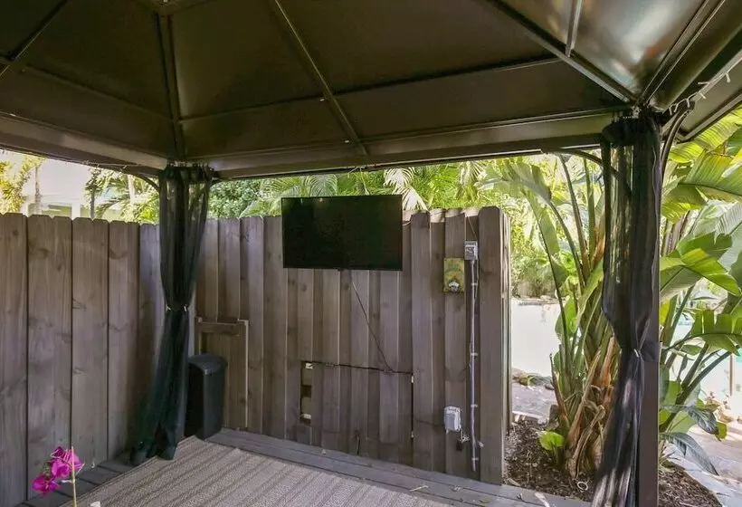 Flaglers Oasis By Avantstay Private Pool In Key West Month Long Stays Only