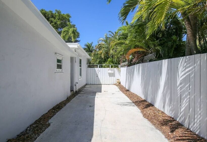 Flaglers Oasis By Avantstay Private Pool In Key West Month Long Stays Only