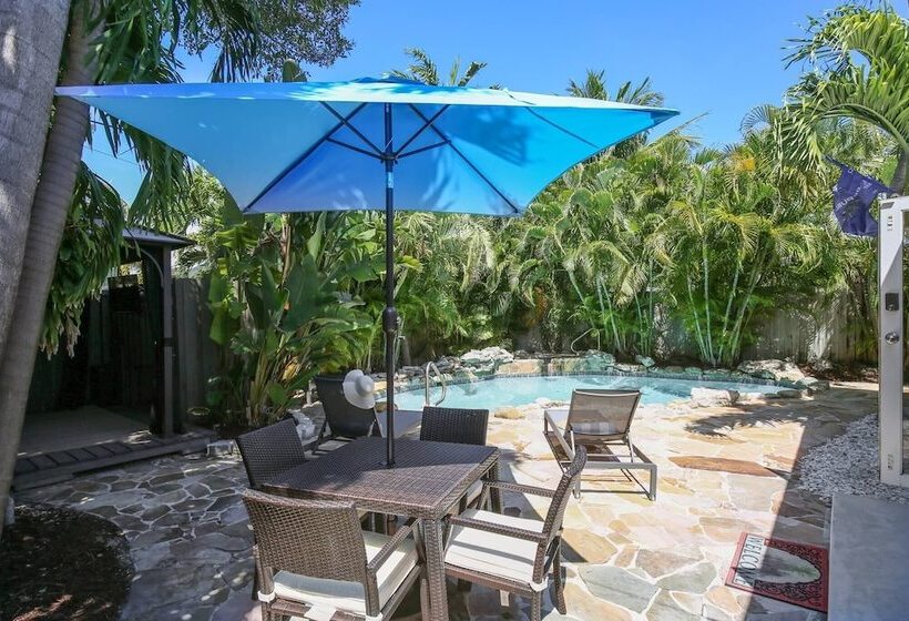 Flaglers Oasis By Avantstay Private Pool In Key West Month Long Stays Only