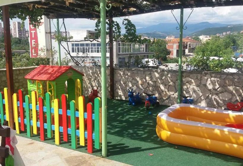 Otel Pirinski Han  Old Adjev Han