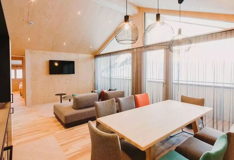 هتل Alpin Studios & Suites