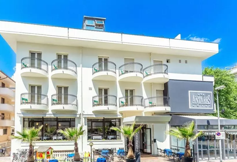 هتل Antares