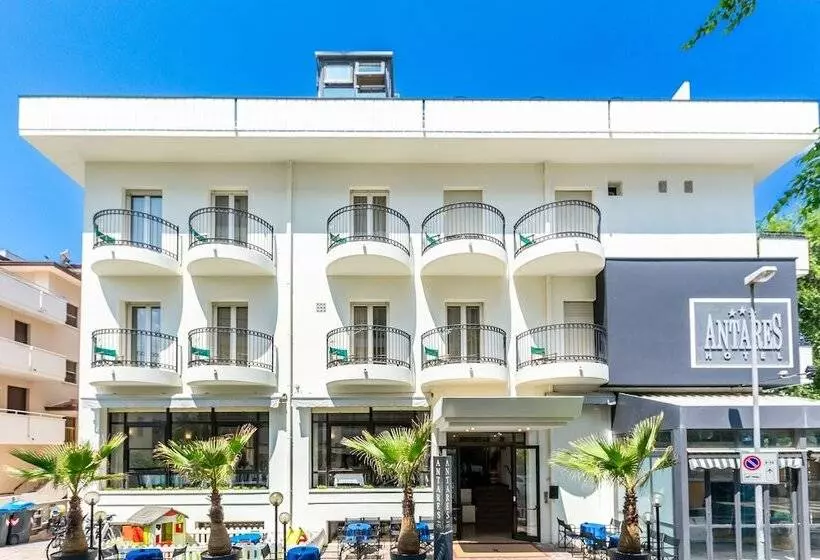 هتل Antares