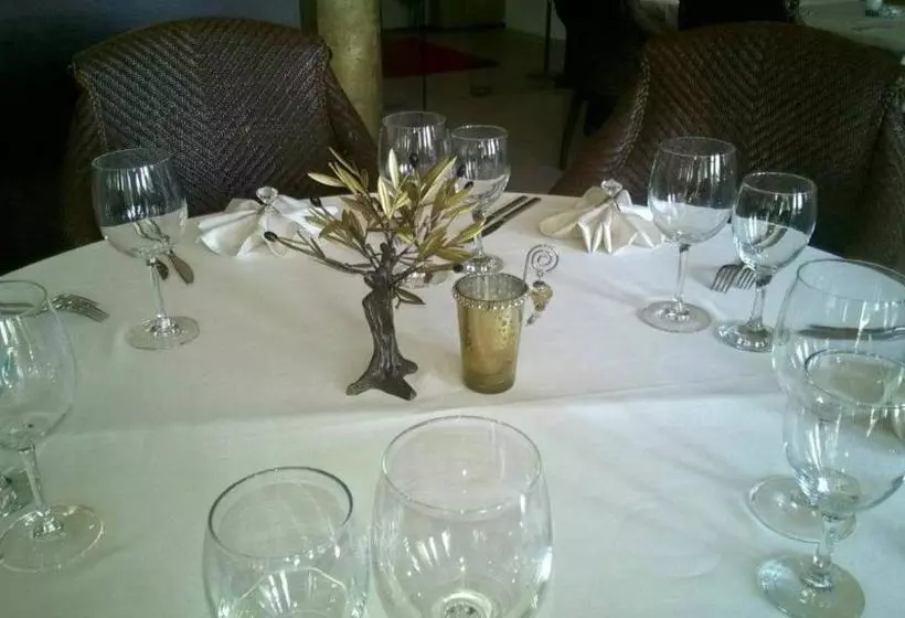 Familly Art Hotel Nirvana