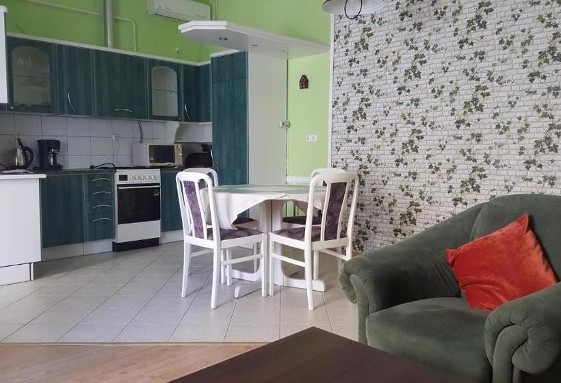 فندق Astoria Panzió