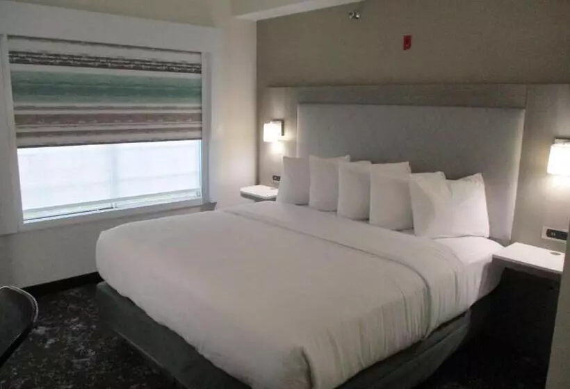 هتل Best Western Worlds Of Fun