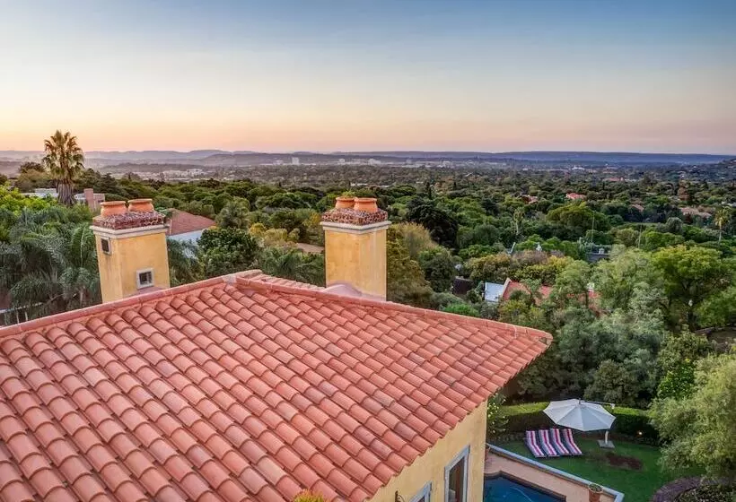 فندق Castello Di Monte