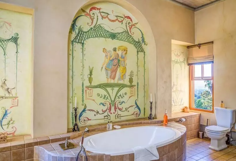 Отель Castello Di Monte