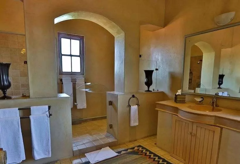 فندق Castello Di Monte