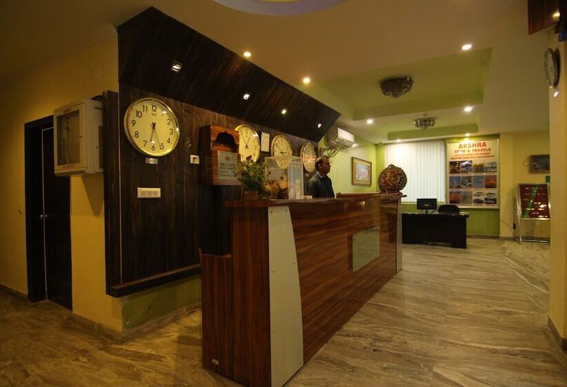 בית מלון כפרי Castle Blue New Delhi Near Igi Airport