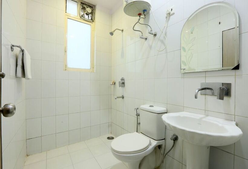 בית מלון כפרי Castle Blue New Delhi Near Igi Airport