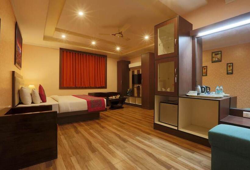 בית מלון כפרי Castle Blue New Delhi Near Igi Airport