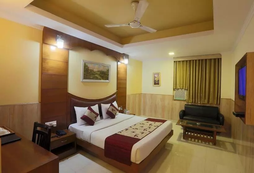 בית מלון כפרי Castle Blue New Delhi Near Igi Airport