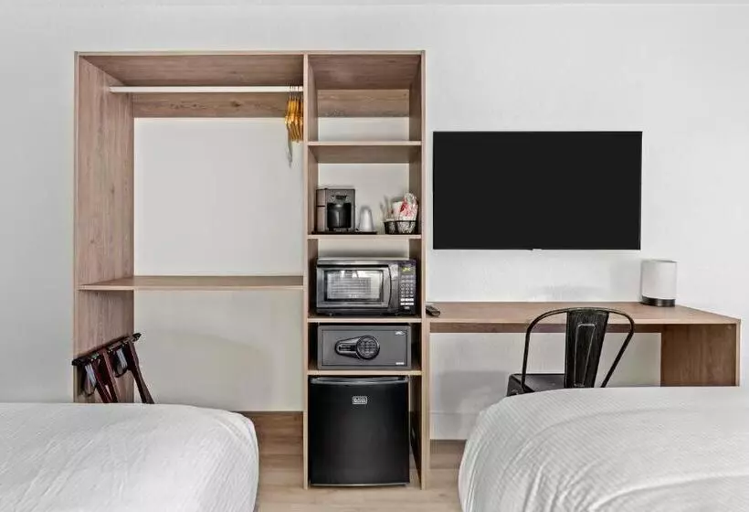 ホテル Developer Inn Highway, A Howard Johnson By Wyndham